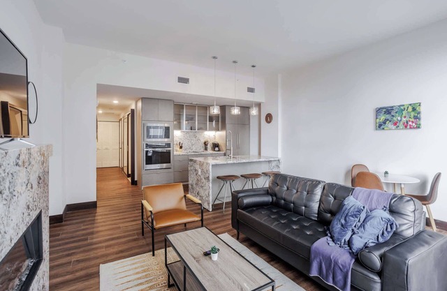 CozySuites Sky Central #6