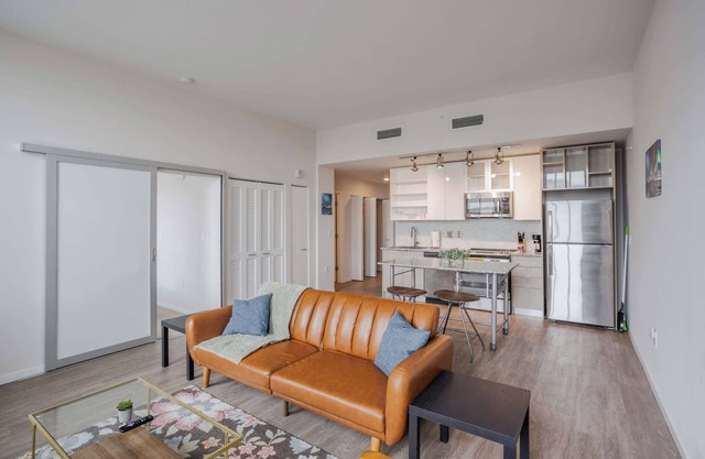 CozySuites Sky Central #20