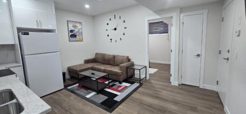 Cozzy Cityscape & Airport Retreat