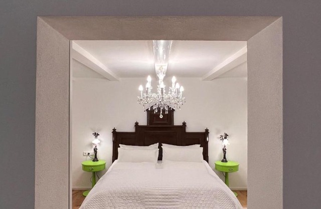 CR25 - more than a room