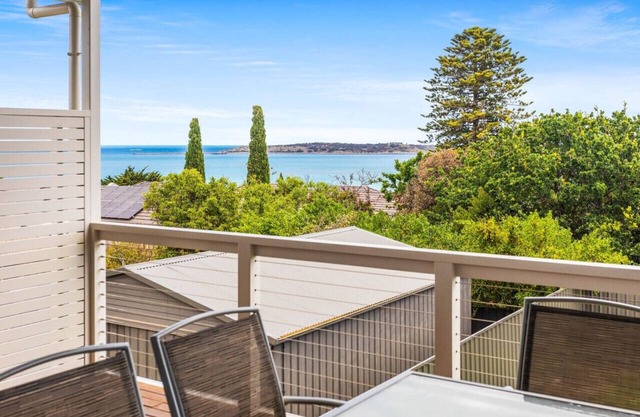 Cracken Views Contemporary oasis in Victor Harbor