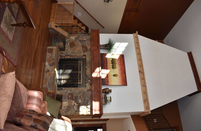 Artesano de estilo McMansion