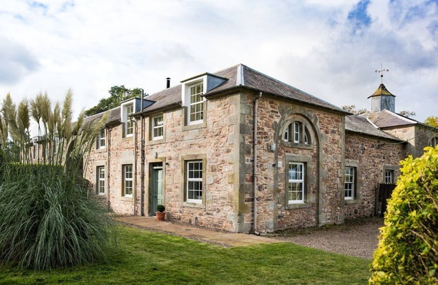 CRAILING COACH HOUSE - Superbe propriété rénovée dans un cadre champêtre, pour 4 personnes