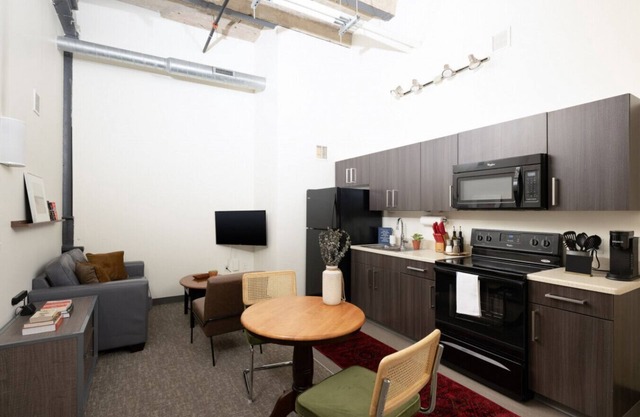 Flexhome Brewery District EL7 Fiserv+Gym+Parking