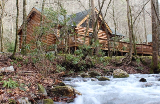 Ruisseau Mountain Front Cabin avec jacuzzi.