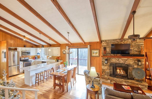 Creekside in Maggie Valley Country Club Estates with Club Access