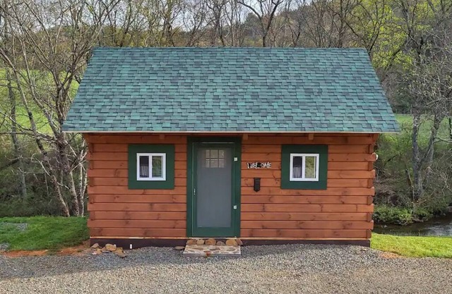 Creekside Cabins of Fancy Gap