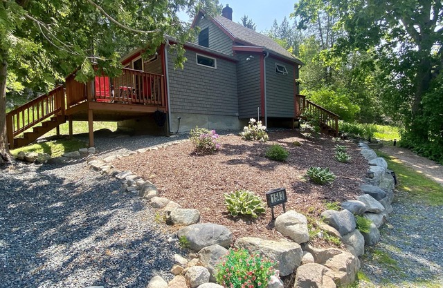 Cregboy Cottage: A Cozy Retreat Near Acadia NP