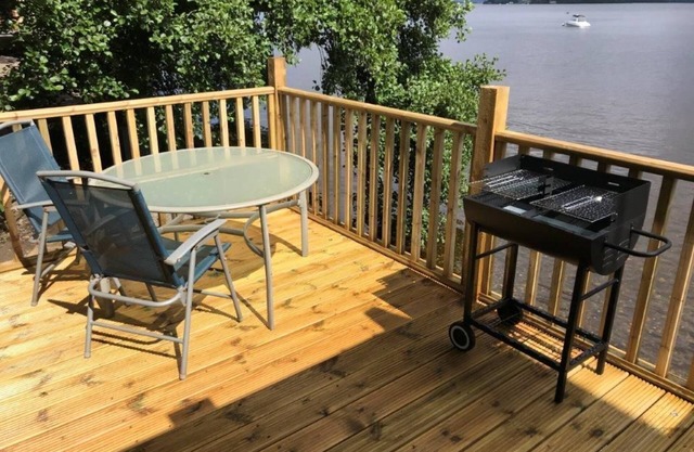 Creinch Lodge-Sleeps 2 - peut accueillir 2 personnes dans 1 chambre