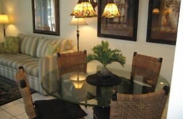 Appartement Crescent Beach D-10 Four Winds