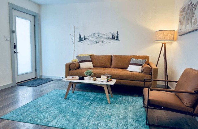 This condominium is a 2 bedroom(s), 1 bathrooms, located in Joseph, OR.