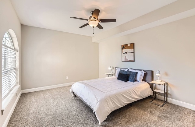 Crest at Midtown 3501 l 2 bedroom 2 Bathroom