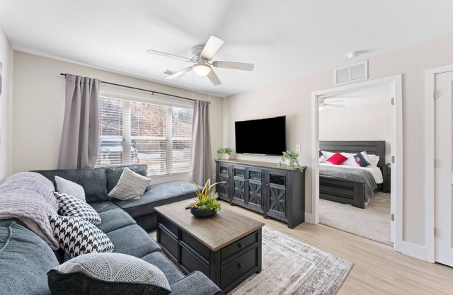 Crimson Cove | Luxe Riverfront Condo | 7 Min to UA | Pool & More!
