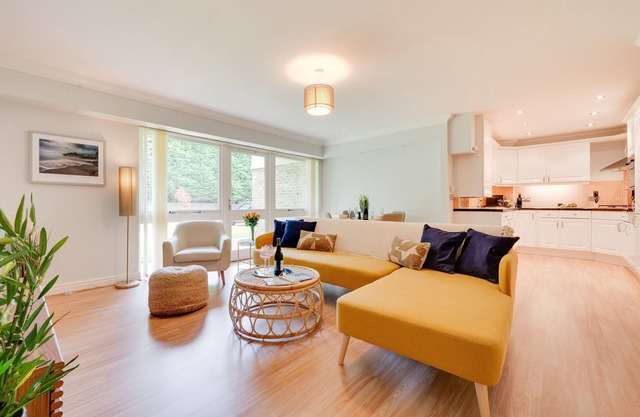 Crinnis - Deux Chambres Appartement, Couchages 4