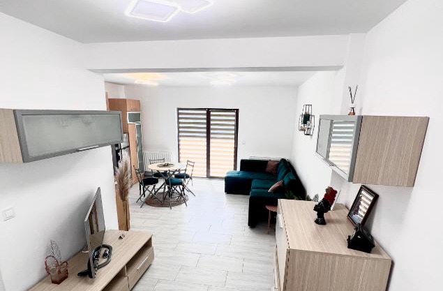 CRISTAL Home Boutique Apartment 2 - Luminos, Confortabil, Practic, Zona Rezidentiala
