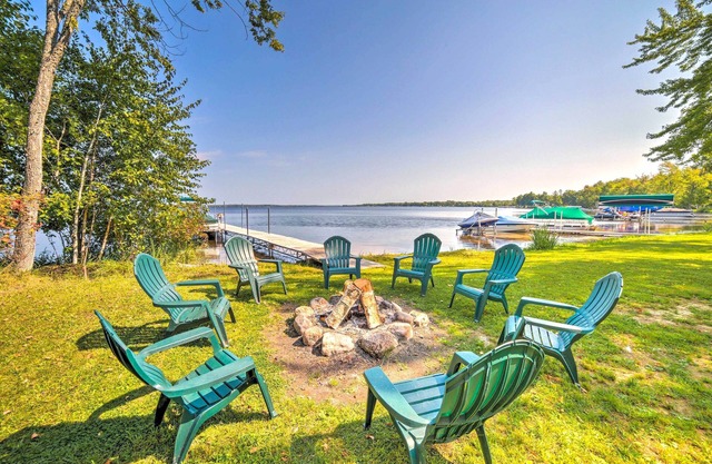 Crivitz Lakefront Escape w/ Boat Dock & Slip!
