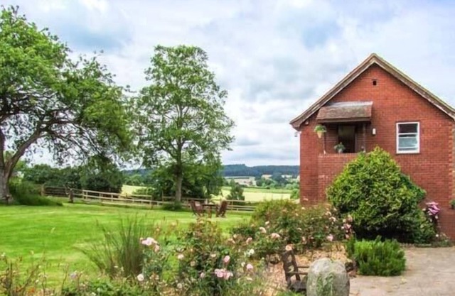 Croft View, KINGSLAND