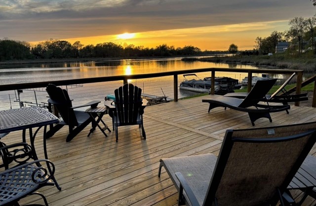 LARGE FAMILY FRIENDLY LAKE HOUSE - OUVERT À L'ANNÉE