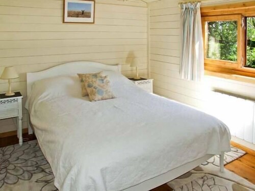 Cropvale Lodge, PERSHORE