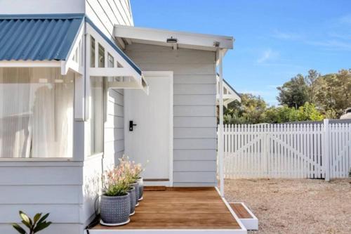 Croser Beach Shack - Boat & Caravan Friendly
