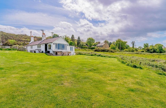 Crown Cottage