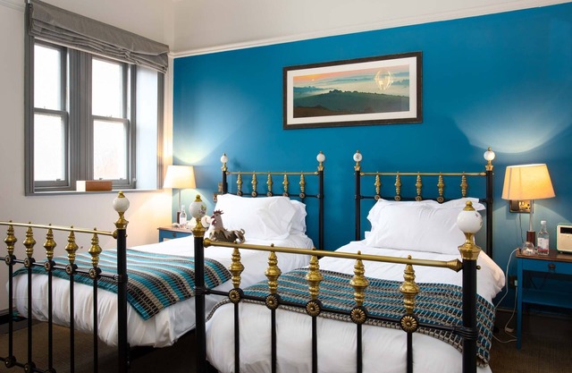 Crown Hotel