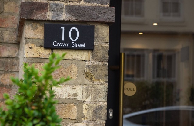 Crown Hotel