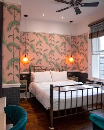 Crown Hotel