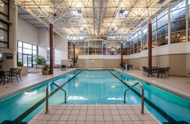 Crowne Plaza Chicago Ohare Hotel & Conf Ctr by IHG