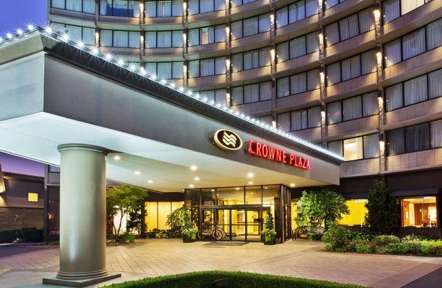 Crowne Plaza Portland Downtown Convention Center by IHG