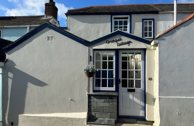 Crumpet Cottage, explore the scenic country