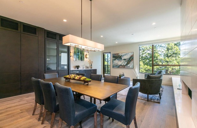 Crystal Bay Retreat 204 Sophisticated Lake Tahoe Getaway w/ Community Hot Tub
