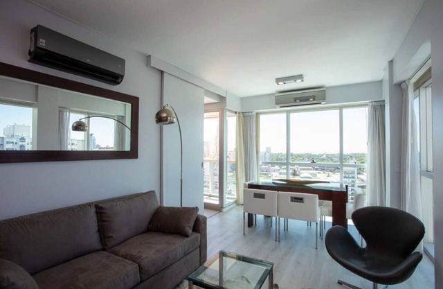 Crystal Clear-Spacious & Bright 1 BR Apt, Palerme