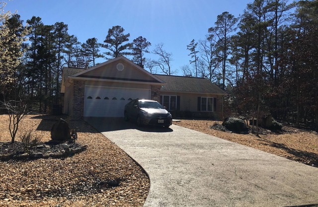 CRISTAL GALEON, MAISON DE LA PÉNINSULE, LAC BALBOA, HOT SPRINGS VILLAGE, ARKANSAS