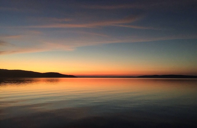 Crystal Lake Cottage w / incroyable privé Sandy Beach et Sandy Lake Bottom!