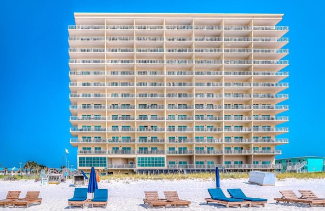 Crystal Shores