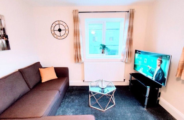 Crystal Suite 2 is located and very short walk to the Fish Quay and the Marina..
