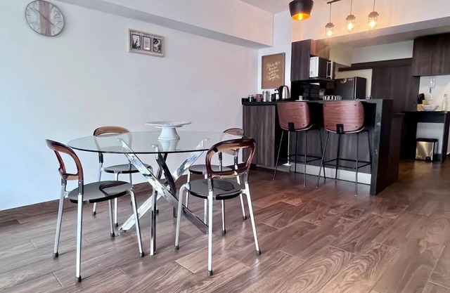 CS302- 3BR / 3BTH - Une Chambre Appartement, Couchages 6
