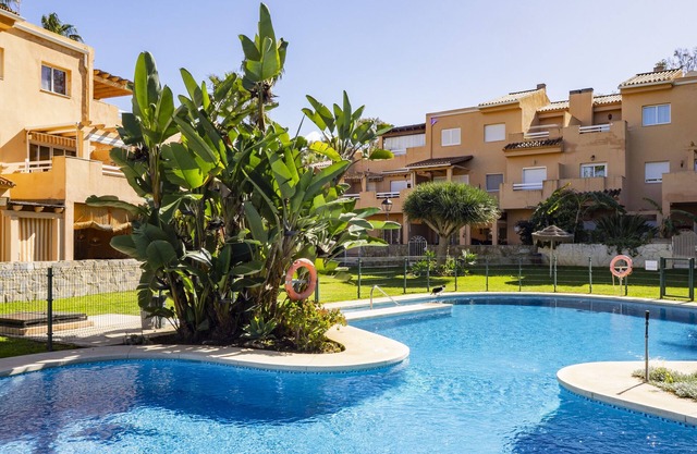 Cubo's Cabopino Beach Marbella Apartment / Première ligne de plage / climatisation / wifi gratuit