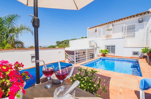 Cubo's Casa Los Morenos / piscine privée / vues