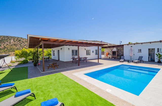 Cubo's Casa Rural Marifran / Piscine privée / Climatisation