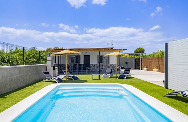 Cubo's Casa Rural El Jardin de Fernando/private pool/air conditioning/free Wi-Fi