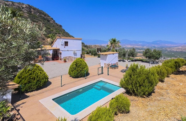 Cubo's Casa Rural Viña Miranda / piscine privée / idéal pour les enfants / vue sur la montagne
