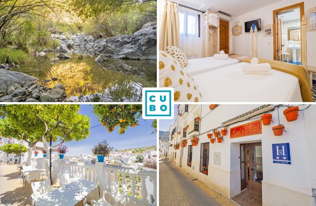 Cubo's Hostal La Plaza Room 203 with Breakfast