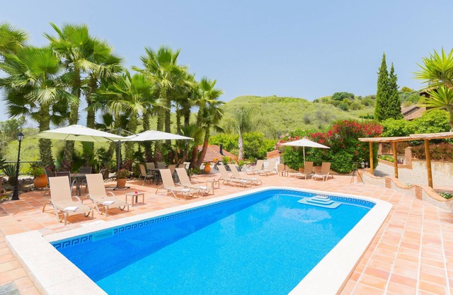 Cubo's Mijas Finca Huerta Rica Palmeral / piscine partagée / vues