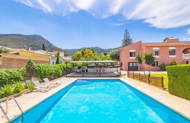 Cubo's Pink Townhouse Los Manantiales / piscine clôturée / BBQ / wifi gratuit