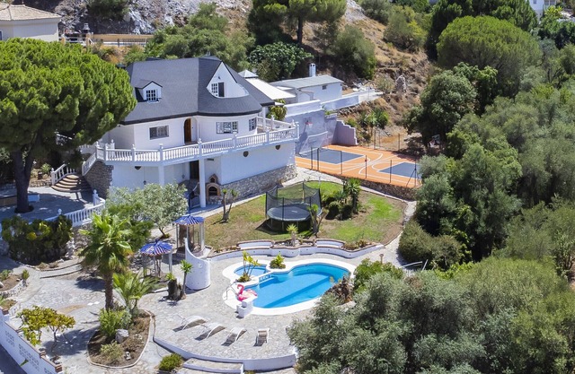 Cubo's Villa Pino Verde / climatisation / wifi gratuit / activités sportives