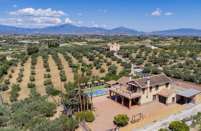 Cubo's Villa Los Javieles. Piscine, climatisation, idéal pour enfants