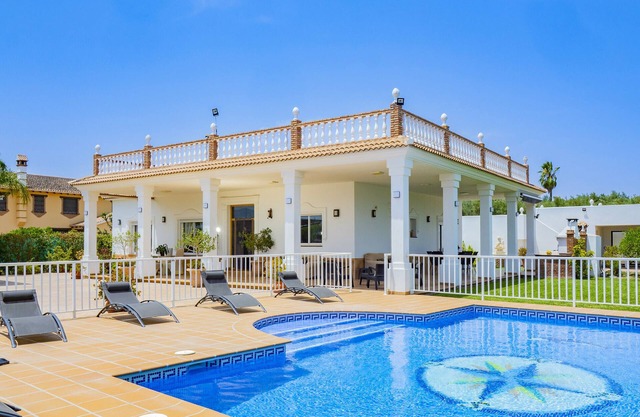 Villa San Jose. Idéal pour enfants, climatisation, piscine, wifi