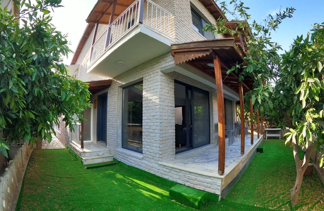 Cukuralti Plajina 200m, Müstakil 3+1, Full Eşyalı Villa